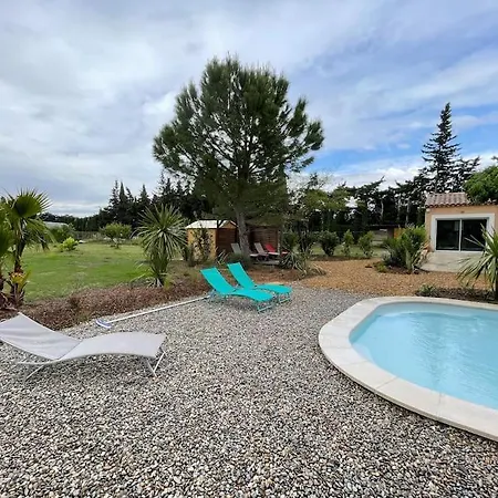 Au Calme Avec Piscine Chauffee Villa